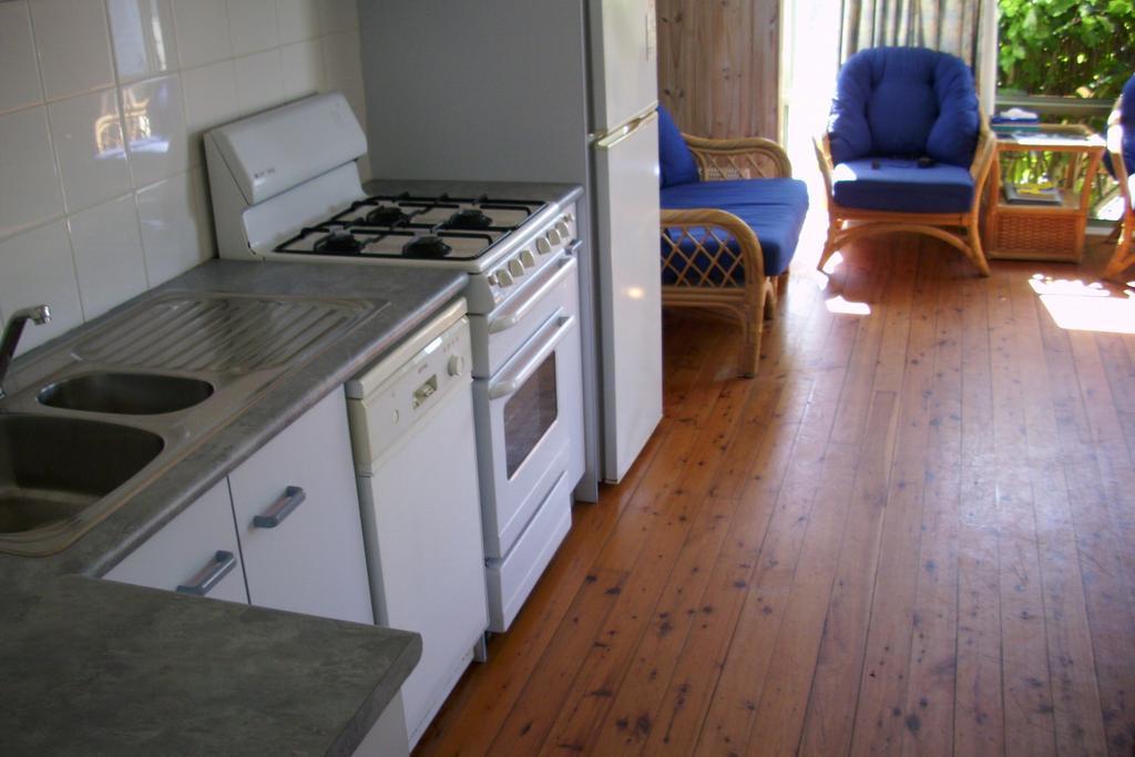 Blue Lagoon Beach Resort Bateau Bay Quarto foto