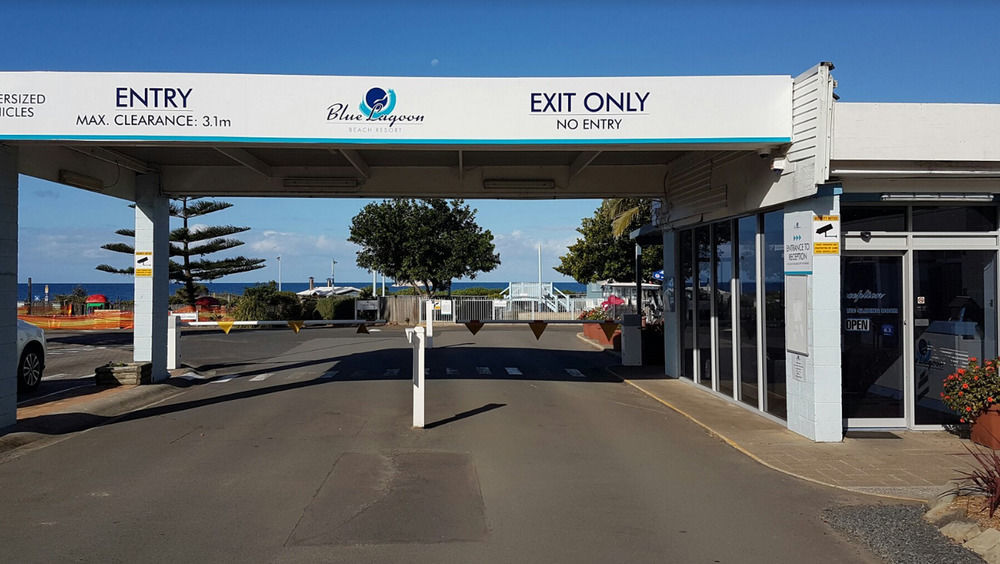 Blue Lagoon Beach Resort Bateau Bay Exterior foto