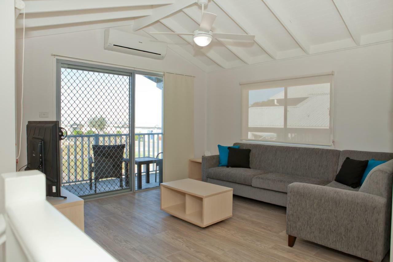 Blue Lagoon Beach Resort Bateau Bay Exterior foto